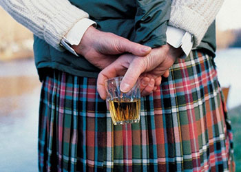 Scotch whiskey tasting in Scotland DMC