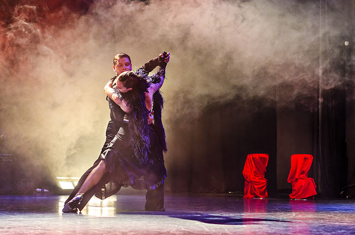 Argentina DMC – tango dancing couple